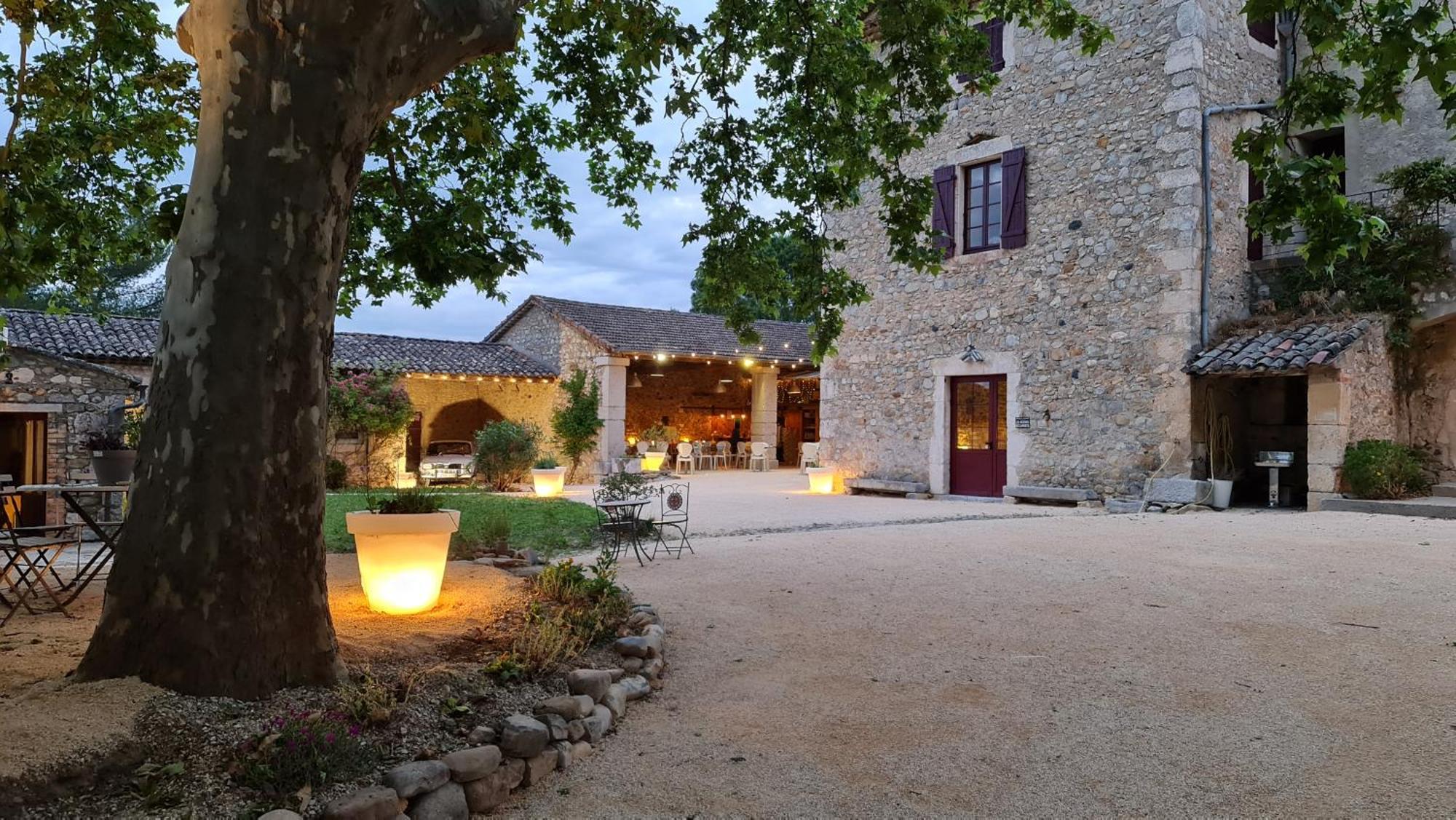 Gites Du Domaine Des Dames Vallon-Pont-dʼArc Eksteriør bilde